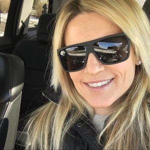 Meet your Posher, Stacy